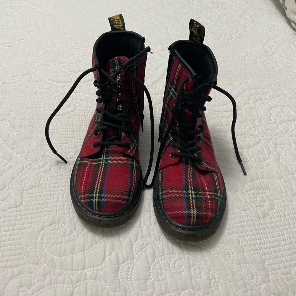 Dr Martens Doc Kids  Kids Boots 1460 Tartan Red SZ 2 US